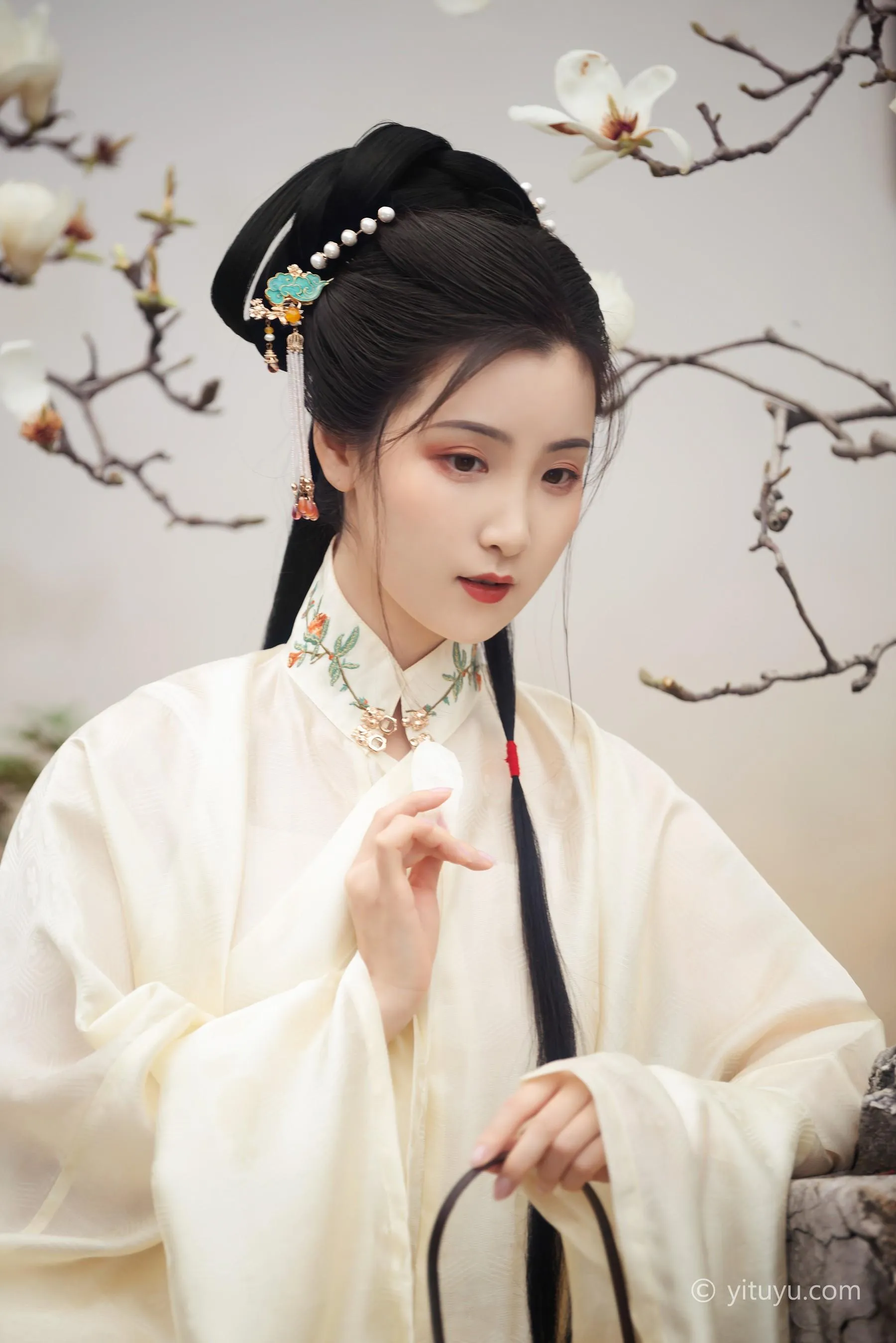 [YITUYU艺图语]2021.05.10 玉兰 金儿 [23P]插图6